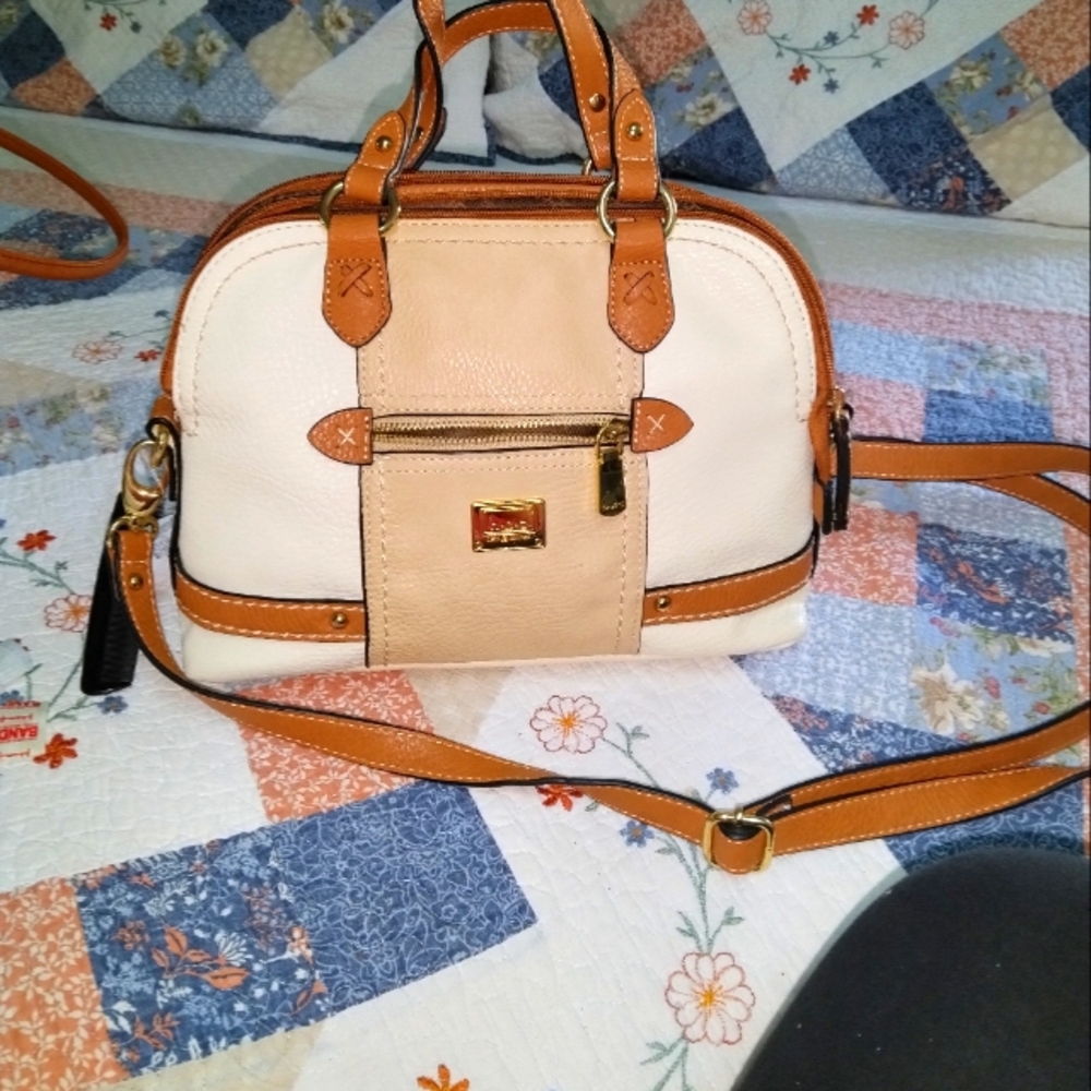 A b.o.c small leather handbag